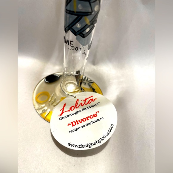 Lolita brand collection new “divorce”champagne flute - Picture 3 of 6